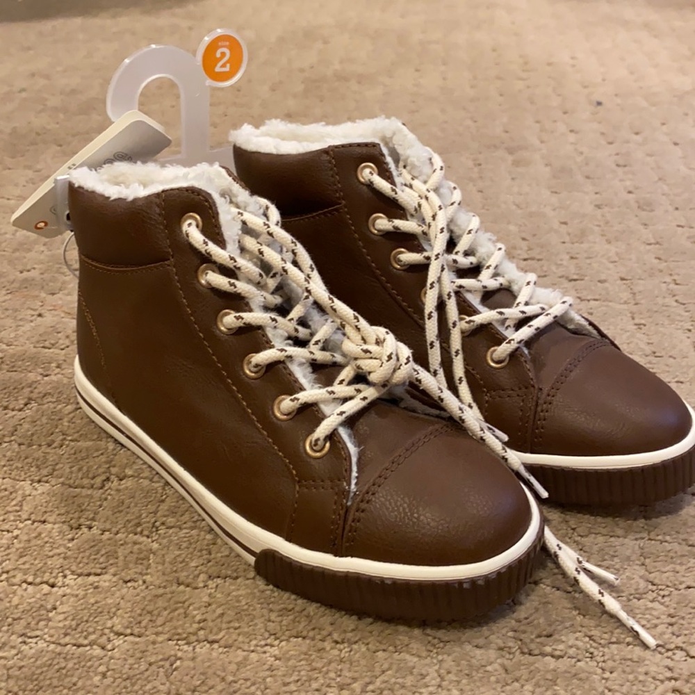 Gymboree boys new with tags adorable Sherpa shoes!